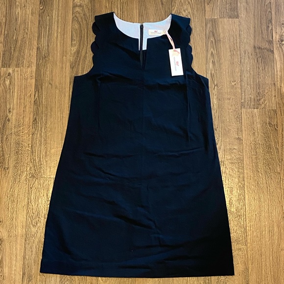 Vineyard Vines Dresses & Skirts - NWT Vineyard Vines Scalloped Cisco Swing Dress 6
